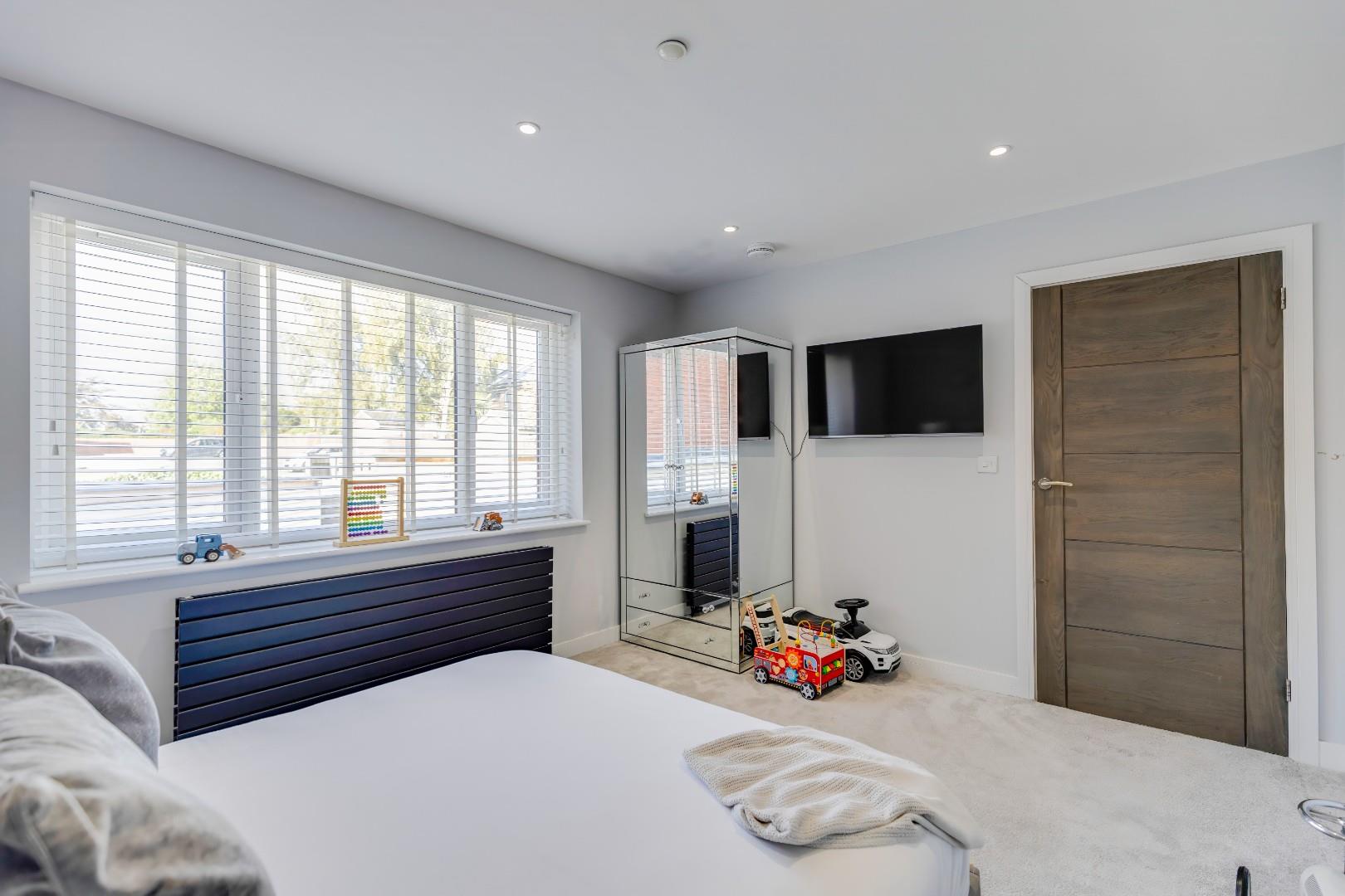 Channel View, Buttrills Road, Barry, CF62 8EG